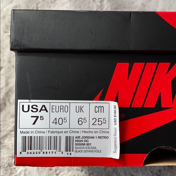 SOLD - Air Jordan 1 Retro High OG Deadstock - Picture 5 of 6